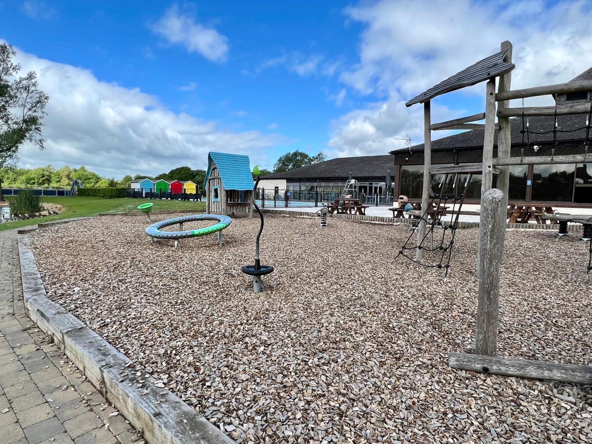 The Boat House, Hot Tub Lodge South Cerney Exteriör bild